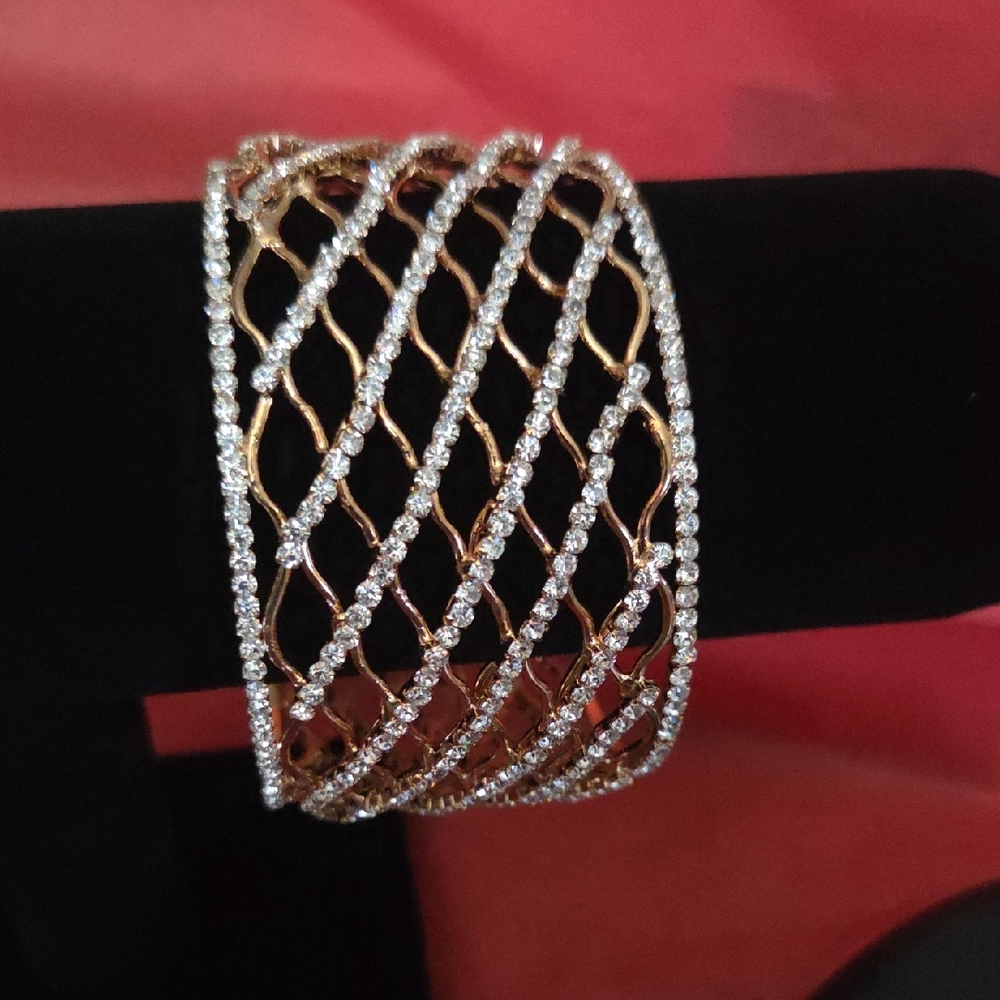 Elegant  Boutique Gold and Rhinestone Women's Bracelet